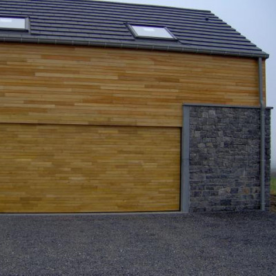 Structure de bois - Portes de garage privé