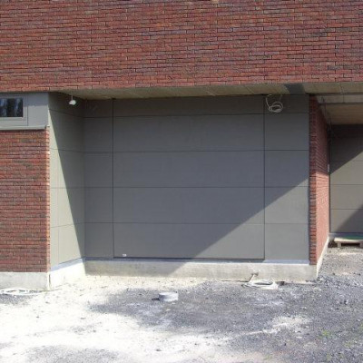 Poorten in zelfde vlak - prijzen garage poorten,sectionale poorten privé , prijzen zonnewering 