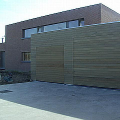 Poorten in zelfde vlak - prijzen garage poorten,sectionale poorten privé , prijzen zonnewering 