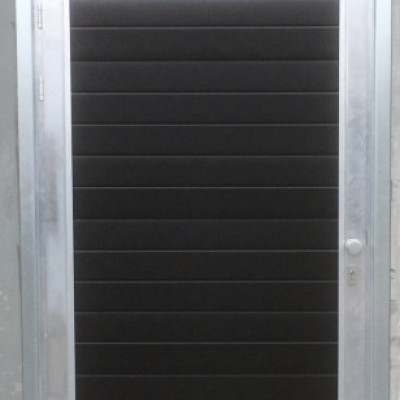 Stalen + aluminium deuren - Stalen en alu deuren  op maat, dockshelters en dock levellers