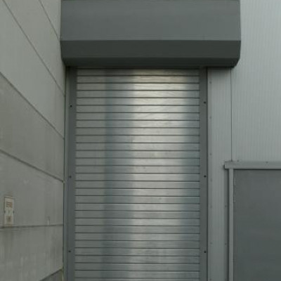 ROLPOORTEN D 20 ALU- GEISOLEERD 2 x 1.7 mm - Industriële rolluiken