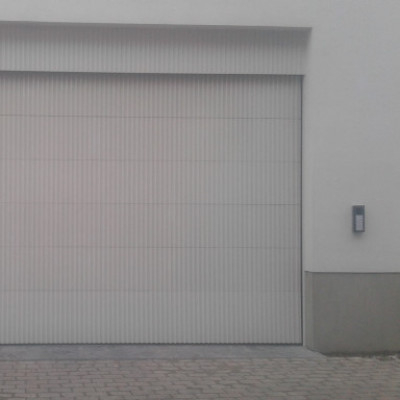 poort bekleden door schrijnwerker - prijzen garage poorten,sectionale poorten privé , prijzen zonnewering 